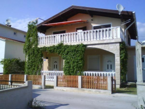 Apartments by the sea Vir - 20723